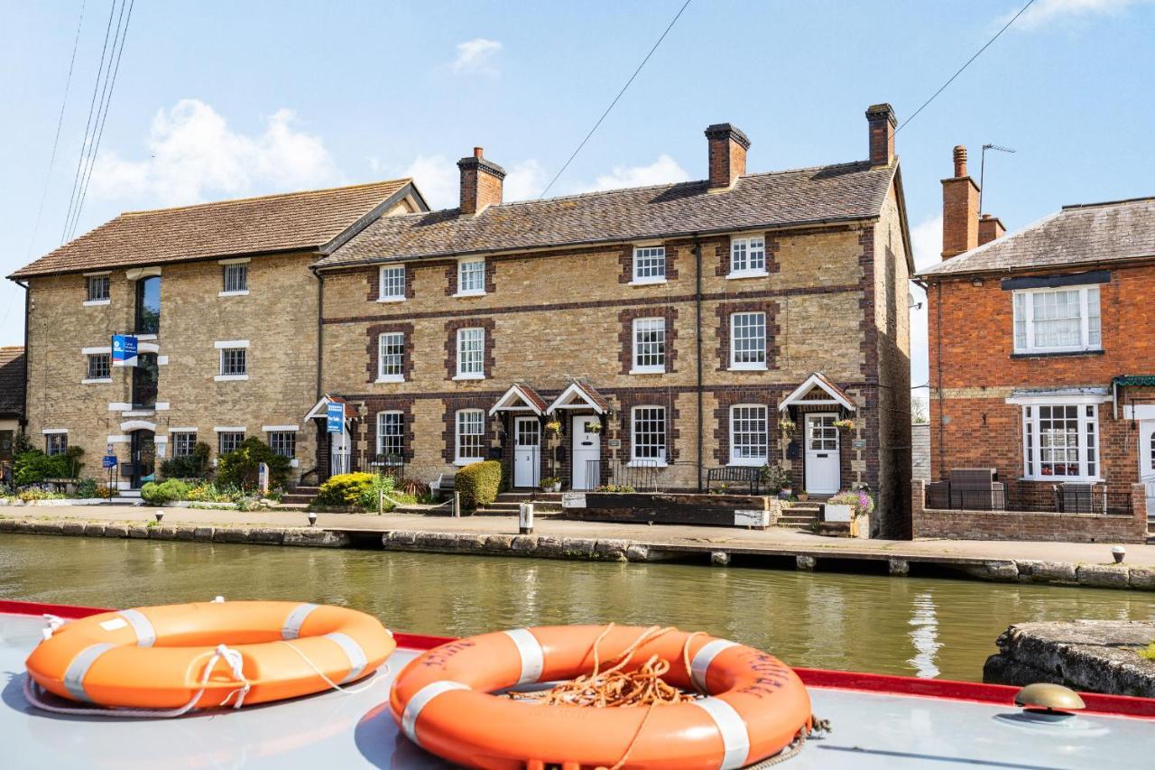 4 Canalside Cottages トウスター エクステリア 写真