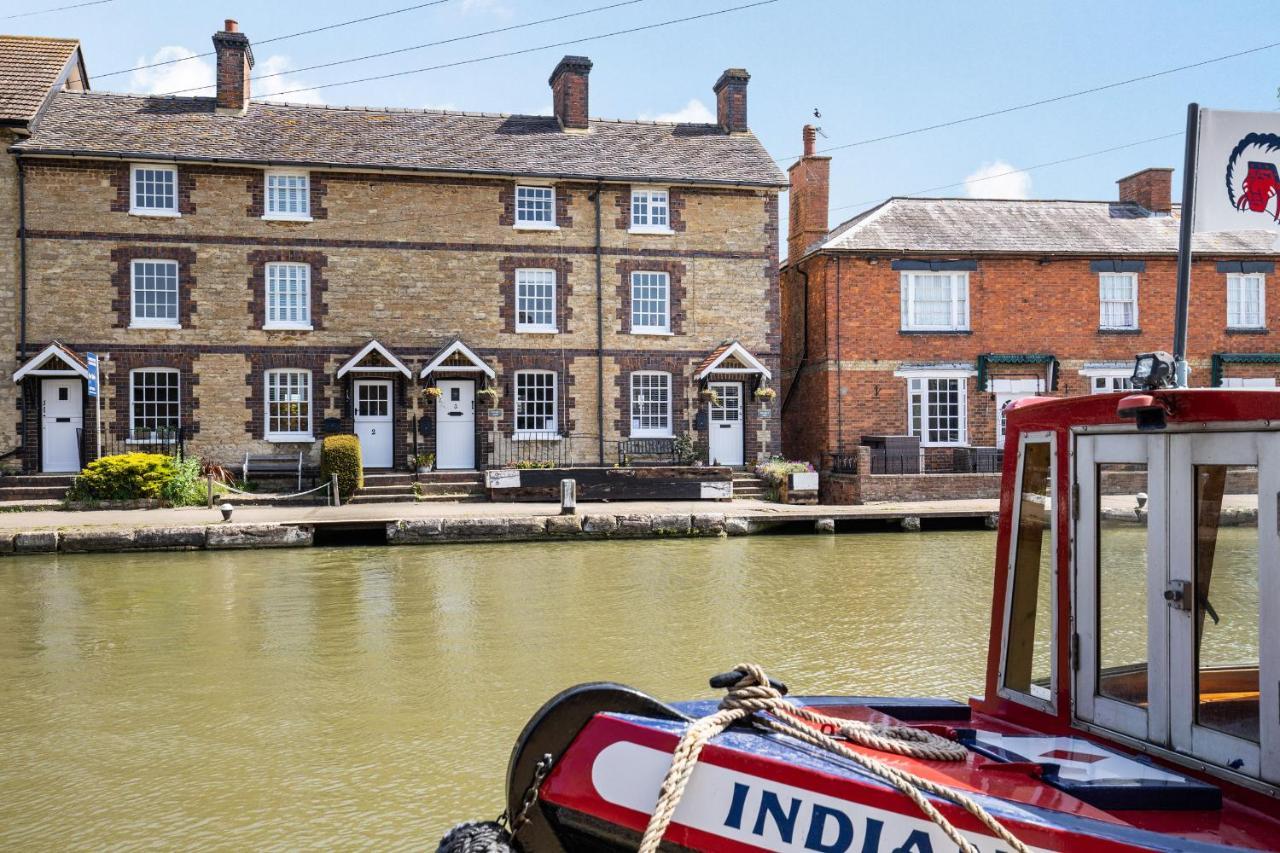 4 Canalside Cottages トウスター エクステリア 写真