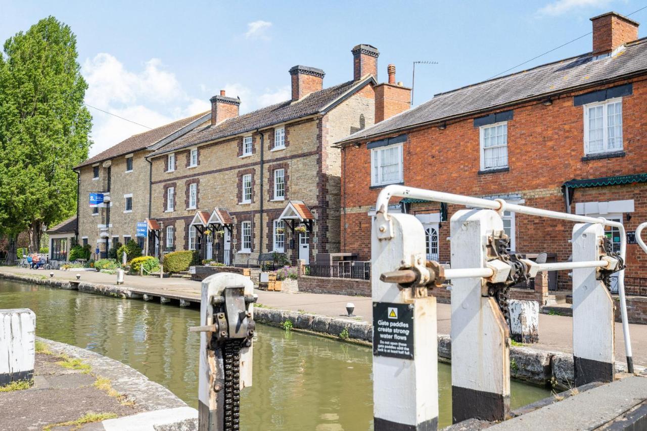 4 Canalside Cottages トウスター エクステリア 写真