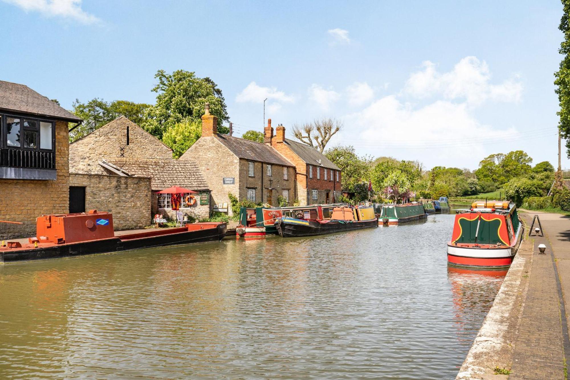 4 Canalside Cottages トウスター エクステリア 写真