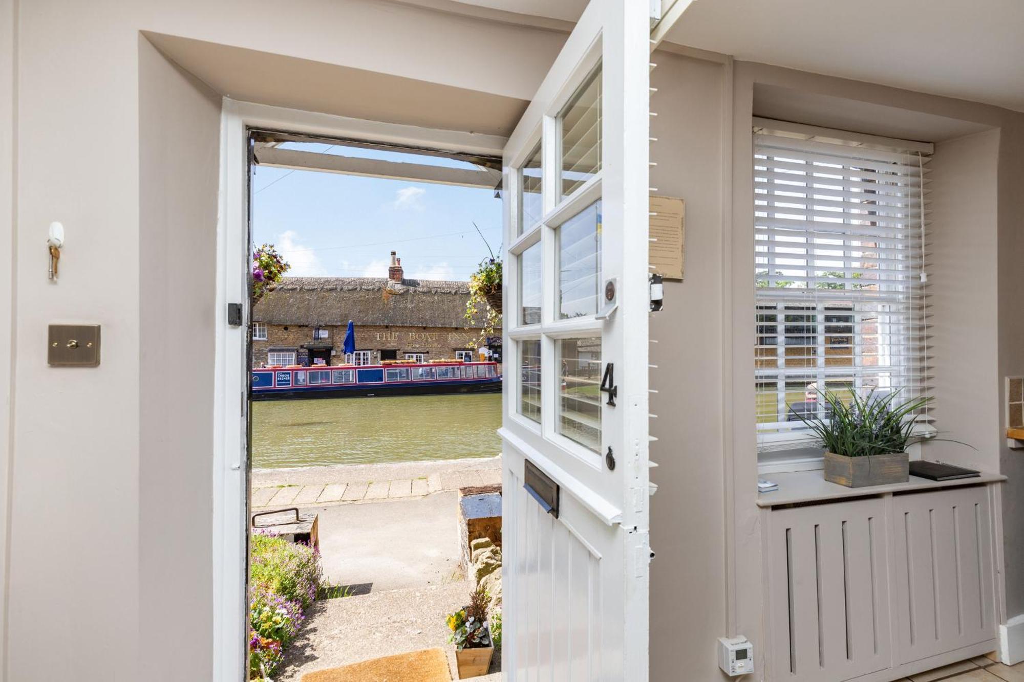 4 Canalside Cottages トウスター エクステリア 写真